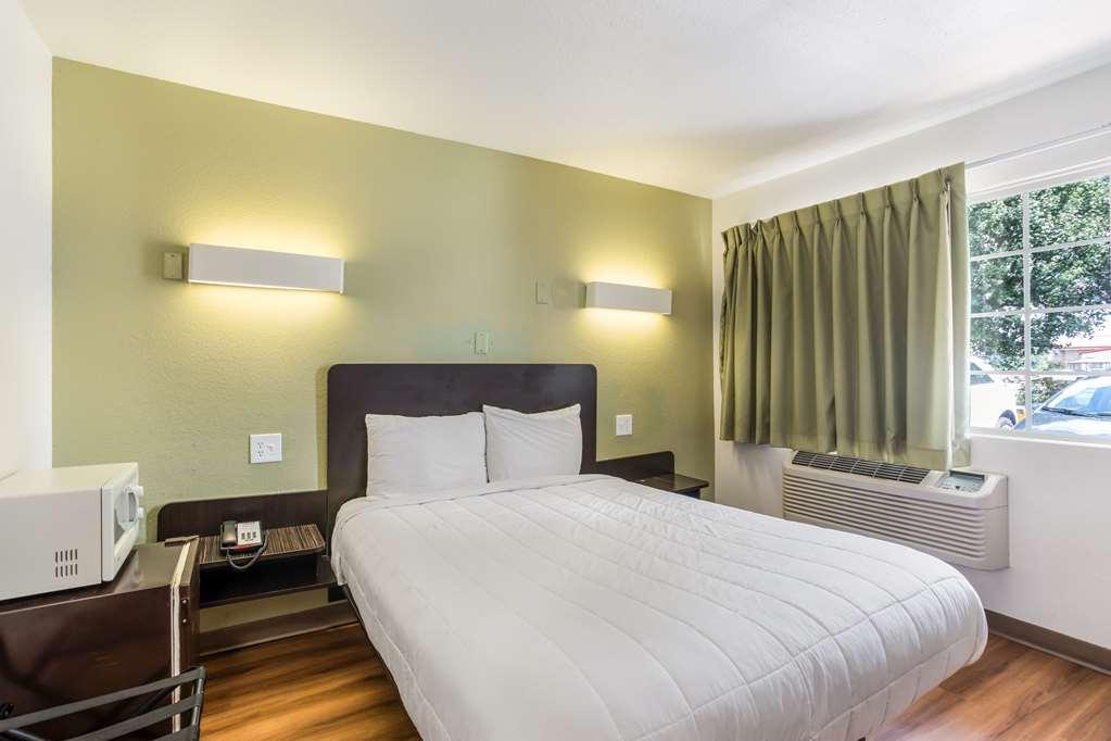 Americas Best Value Inn Bowling Green Oda fotoğraf